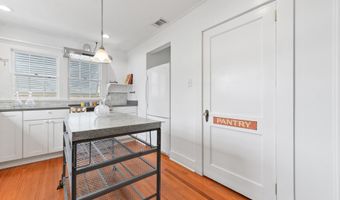 321 State St, Bay St. Louis, MS 39520