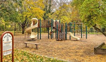 301 CHEROKEE Cir, Ambler, PA 19002