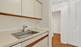 2030 F St NW #411, Washington, DC 20006