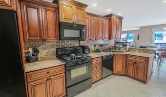 26 Lebrun Ave, Amityville, NY 11701