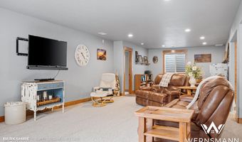 5233 Henning Loop, Casper, WY 82609
