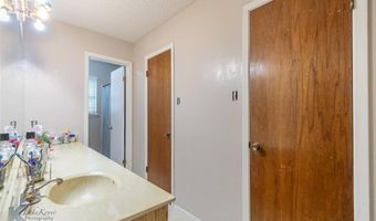 5274 Meadowick Ln, Abilene, TX 79606