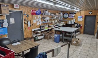 118 S 4TH St, Abbotsford, WI 54405
