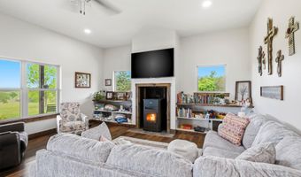 11830 Farm Road 1195, Aurora, MO 65605