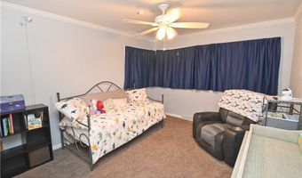 5642 Yorktown Ln, Austintown, OH 44515