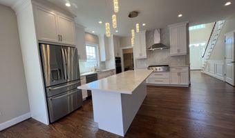 39 Primrose Ln, Cromwell, CT 06416