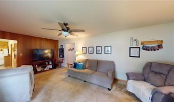 1402 W Clark St, Albert Lea, MN 56007