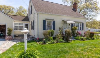 132 Bakers Creek Rd, Warwick, RI 02886