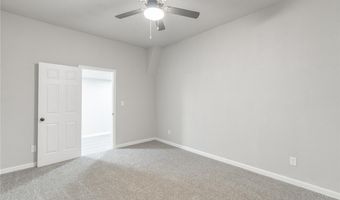 1027 W Idaho Ave, Chickasha, OK 73018