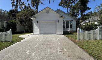 5 Wateree Ct, Beaufort, SC 29902