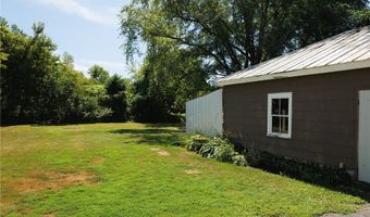 34 Grove St, Adams, NY 13605
