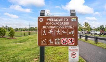 20364 NEWFOUNDLAND Sq, Ashburn, VA 20147