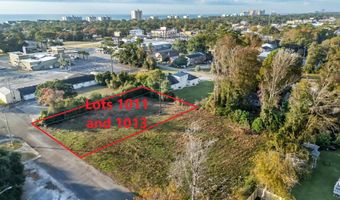 1011 30th Ave S, Atlantic Beach, SC 29582