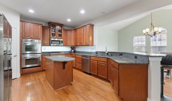 25792 RACING SUN Dr, Aldie, VA 20105