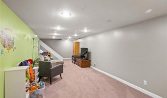 1214 S Darling Dr NW, Alexandria, MN 56308