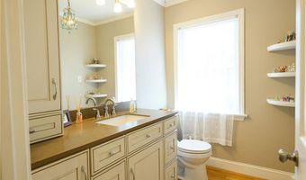 21 Carpenter Ave, Barrington, RI 02806