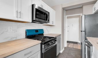 510 Deal Lake Dr 5J, Asbury Park, NJ 07712