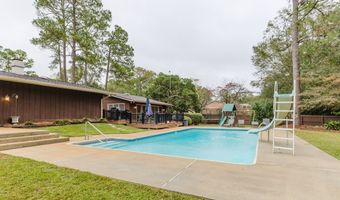 234 Edgewood Dr, Americus, GA 31709