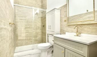 498 AVENUE A 1F, Bayonne, NJ 07002