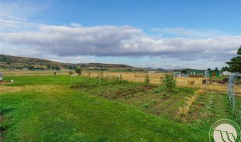 53 Circle T Ln, Absarokee, MT 59001