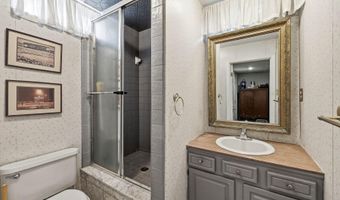 916 Audubon Pkwy, Audubon Park, KY 40213