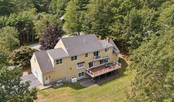 4 Victoria Ln, Falmouth, ME 04105