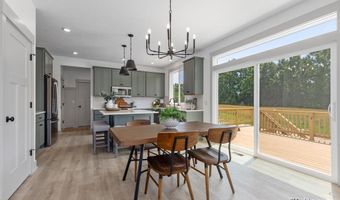 8284 Kettle Oak Dr, Alto, MI 49302