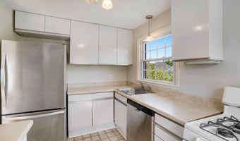 706 N CLEVELAND St, Arlington, VA 22201