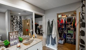207 S Colby St, Algona, IA 50511