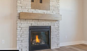 405 NE 59th St, Ankeny, IA 50021