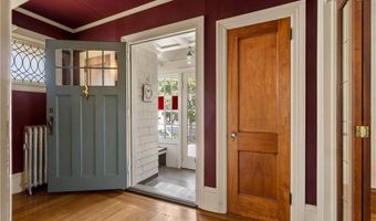 120 Smith St, Cranston, RI 02905