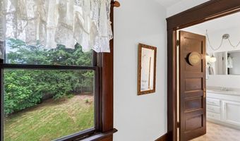 935 SPRINGHILL Dr, Albany, OR 97321