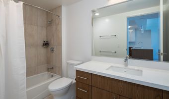 629 Keeaumoku St 2210, Honolulu, HI 96814