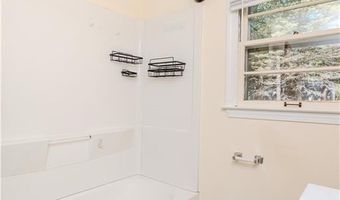186 Heritage Rd, North Kingstown, RI 02852