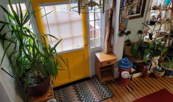 20 Hickory St, Athens, OH 45701