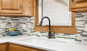 2104 W Oakland Ave, Austin, MN 55912