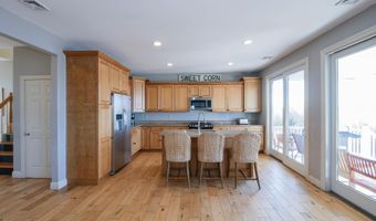 2070 W Riverside Dr, Atlantic City, NJ 08401
