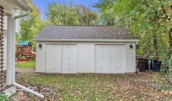436 Pinewood St, Ann Arbor, MI 48103