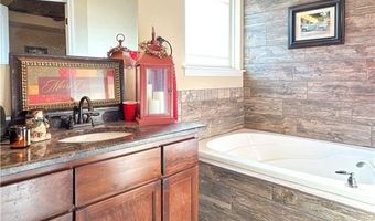 200 Honeysuckle St, Alma, AR 72921
