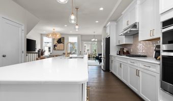 2949 Aughton Rd, Ann Arbor, MI 48105
