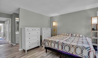 1558 NW MIDLAKE Ln, Beaverton, OR 97006