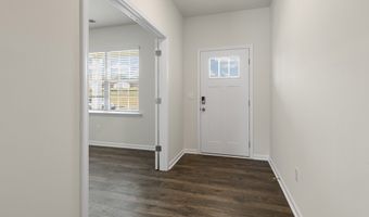1067 Misty Creek Dr, Aberdeen, NC 28315