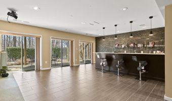 1 LAKE POTOMAC Ct, Potomac, MD 20854