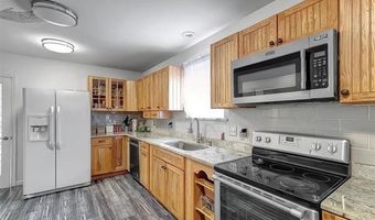 5642 WEDDEL St, Dearborn Heights, MI 48125