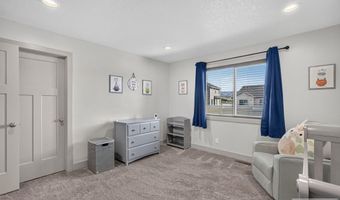 1027 Pinewood Ave, Chubbuck, ID 83202