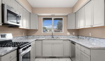 8114 Pickard Ave NE, Albuquerque, NM 87110