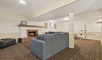 640 Clearview Ct, Algonquin, IL 60102