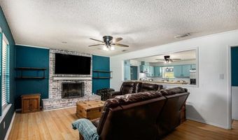 2268 Tanglewood St, Weatherford, TX 76085