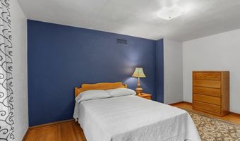 5310 Dorsett Dr, Madison, WI 53711