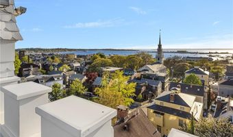 50 School St 5, Newport, RI 02840